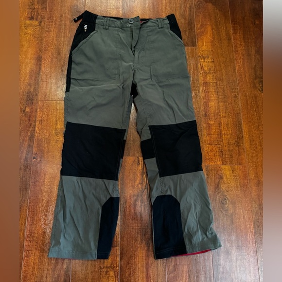 Craghoppers Men's Cargo Pants - Grey and Black - Picture 1 of 4